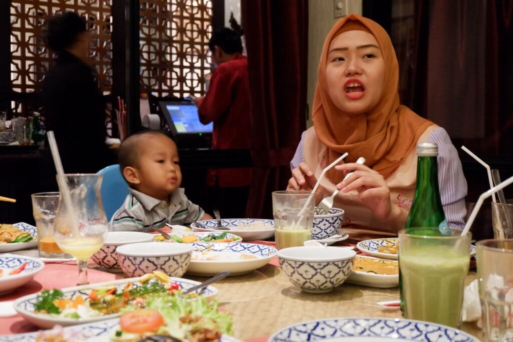 potret ibu-anak, hahaha belum ijin sama modelnya ini sayah