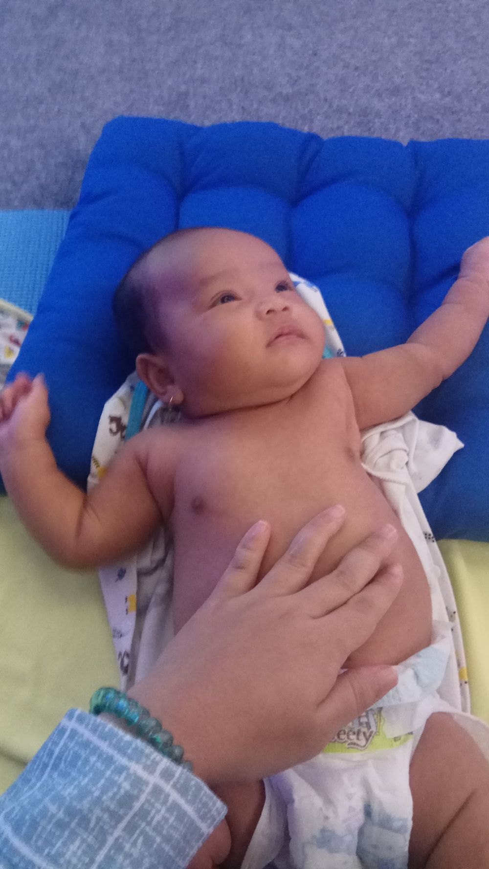 Ruby anteng banget, keenakan dipijat